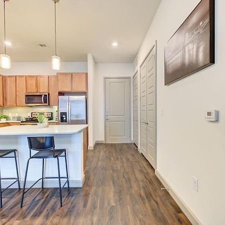 Fancy Apt Downtown. Pool. Gym. Lounge. Pet Ok Houston Eksteriør bilde