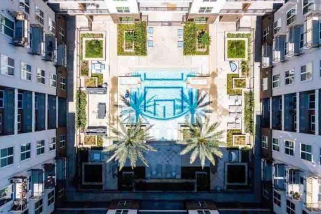 Fancy Apt Downtown. Pool. Gym. Lounge. Pet Ok Houston Eksteriør bilde