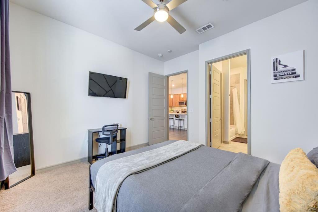Fancy Apt Downtown. Pool. Gym. Lounge. Pet Ok Houston Eksteriør bilde